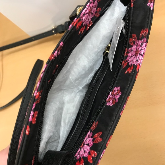 Brand new Michael kors flower crossbody - Picture 4 of 6